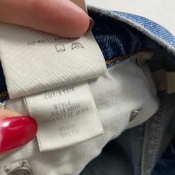 REFORMATION Julia High Cigarette Jean Baltic Wash Size 25 - Picture 12 of 12